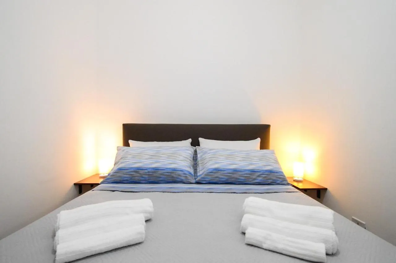 Spiaggia 270 M - Appartamento In Centro Con Cortile Gioiosa Marea 0*,