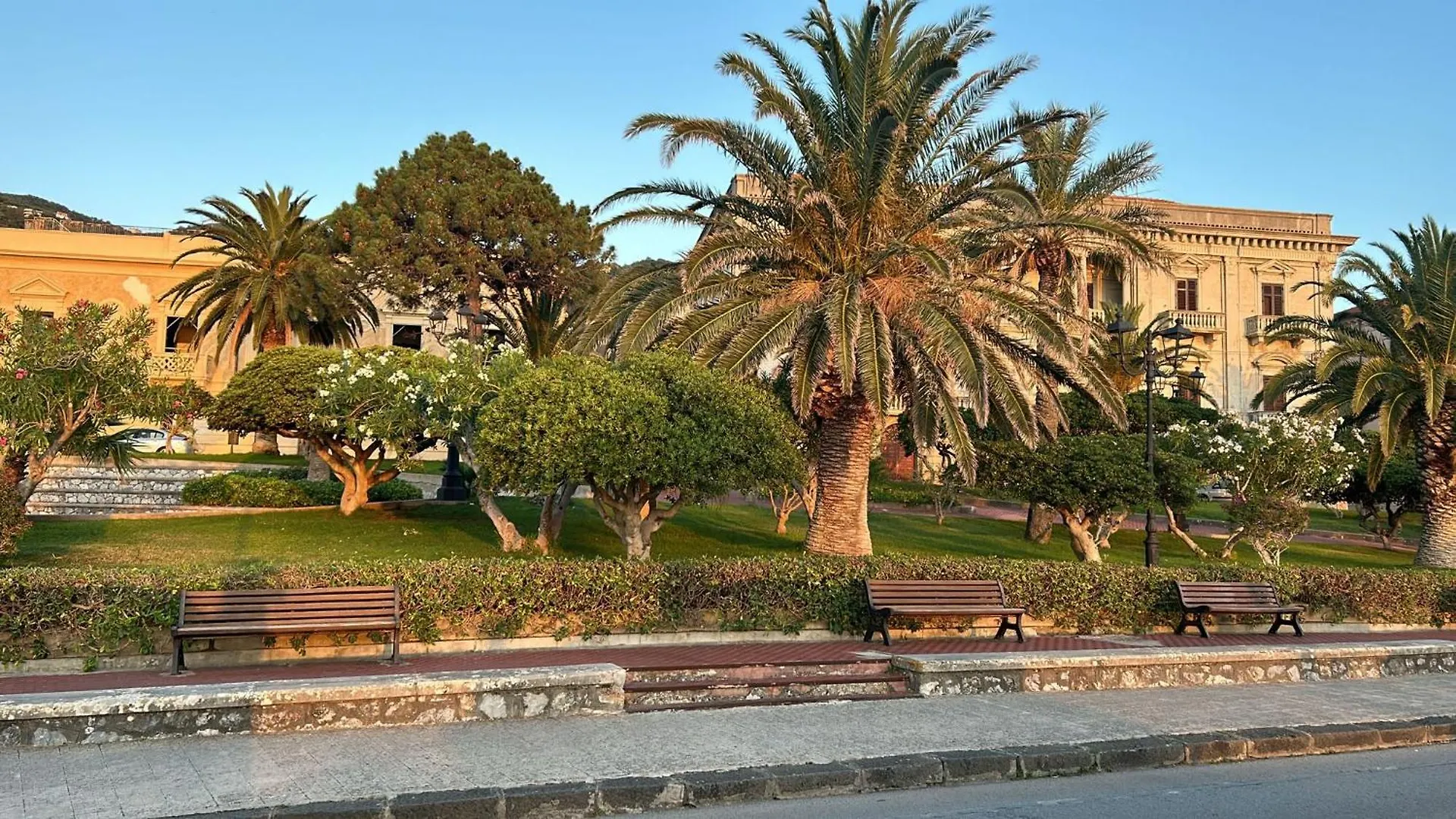 Spiaggia 270 M - Appartamento In Centro Con Cortile Gioiosa Marea Itálie